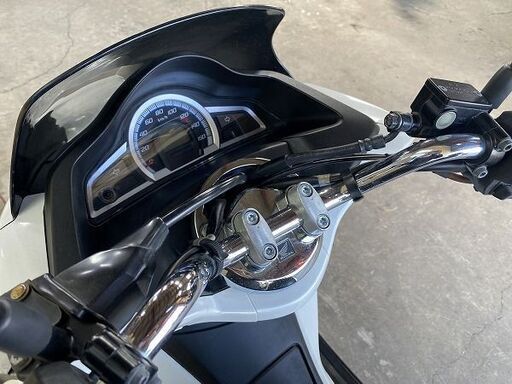 PCX125 JF56 ホワイト 9415km ローダウン仕様