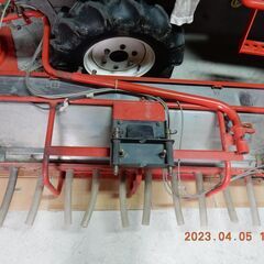 ☆ 値下げ トラクター前用肥料散布機 バッテリー電源接続