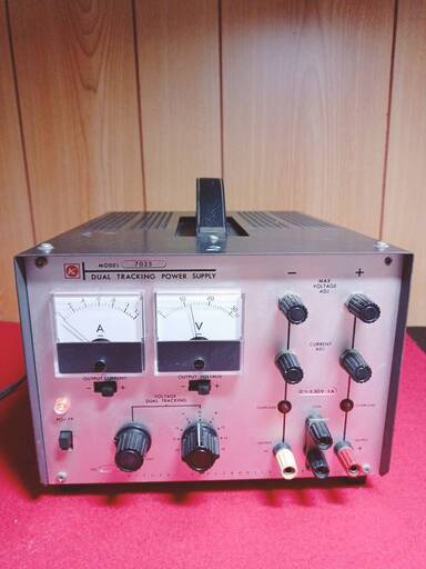 貴重　廃盤　KIKUSUI 菊水 7025 DUAL TRACKING POWER SUPPLY　デュアルトラッキングパワーサプライ