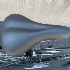 GM721【中古美品】 雨よけ、ライト付 700×32C ASTROIA 自転車 黒 6段ギア