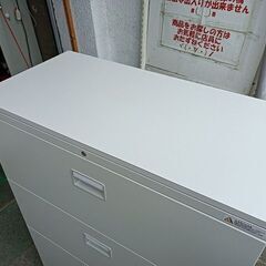 オカムラ 42 天板付き3段ラテラル書庫 『中古美品』