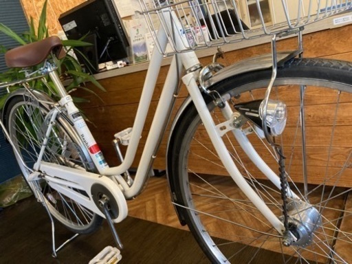 【前輪チューブ・チェーン等新品！】LEDオートライト　内装3段　27インチ自転車　ホワイト