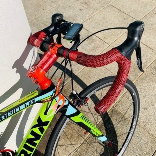 赤と緑のツートンカラー☆‼️ロード バイク 自転車 スポーツ
