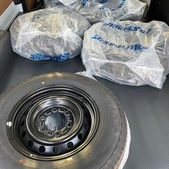 ハイエース　新車外し　純正タイヤ　