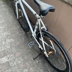 リサイクルショップどりーむ荒田店　No677 エコNo16081X 自転車　クロスバイク　ギア切り替え付き♪　かっこいいディープリム♪ リサイクルショップどりーむ荒田店 No677 エコNo16081X 自転車 クロス