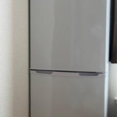 冷蔵庫(ほぼ新品)
