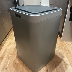 IKEA 60Lタッチ式ゴミ箱