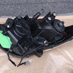 20アルファード ヘッドライト左右セット