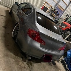 v36スカイラインセダン　ワンオフ砲弾マフラー