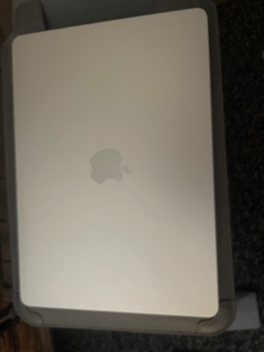 超美品】Apple MacBook Air M2 (2022) メモリ8GB SSD256GB シルバー充