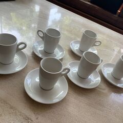 コーヒーカップとソーサー　エスプレッソ用　６客　白釉　磁器