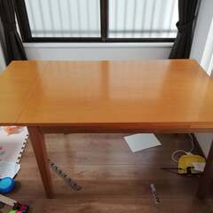 IKEA イケア BJURSTA ビュースタ 伸長式テーブル