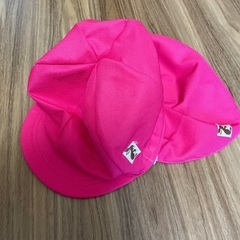 ピンク日焼け付きカラー帽子
