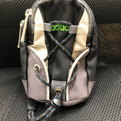 adidas リュック型ポーチ