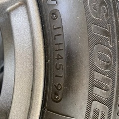 スタッドレスタイヤVRX 5ミリ155/65R14アルミ付き