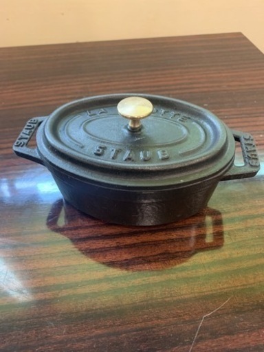 中古 staub ストウブ 「 ミニ ピコ ココット オーバル ブラック 11cm (BEKKI) 堀田の生活雑貨の中古あげます・譲ります ...
