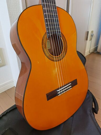 弦楽器、ギター Yamaha CG102 Guitar + KORG Tunner