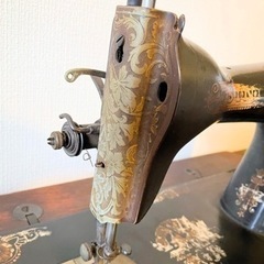 アメリカビンテージ　レトロ　ミシン台　足踏みミシン