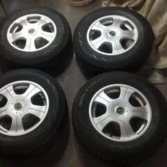 ホイール付きスタッドレスタイヤ 205/70R15