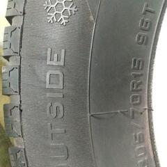 ホイール付きスタッドレスタイヤ 205/70R15
