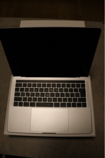 MacBook Pro 13.3 i5 16G 512G（最終値） デザイナー的にMacBookPro13