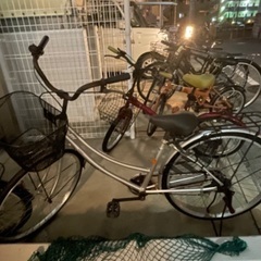 自転車（パンクしてます）