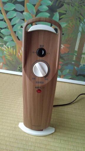 【超美品】アイリスオーヤマ　ミニオイルヒーター