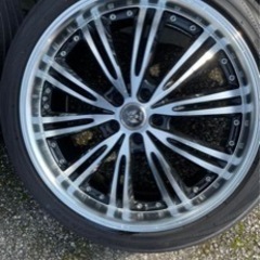 245/45/20 vellfire ,alfard 入ります