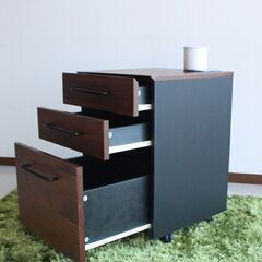 新品  デスク　学習机　パソコンデスク　オフィスデスク　ｅスポーツデスク　リモート用デスク　新生活　新学　新入学　一人暮らし