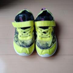 MADFOOT 830013 黄色　19cm　中古