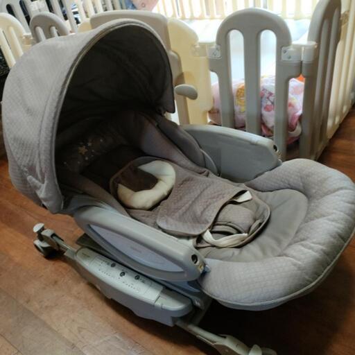 アップリカ ユラリズム オート プレミアム ムーンロックBR 電動 ☆美品☆ Aprica ユラリズム オートプレミアム ムーンロック 電動 幌