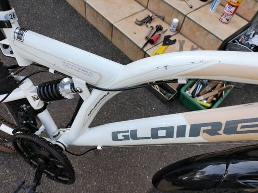 売約済みですm(_ _)m【札幌市内配達無料】【防犯登録料込】中古車　GLOIRE　26インチ　3x6段切替　Wサス　ホワイト 売約済みですm(_ _)m【札幌市内配達無料】【防犯登録料込】中古