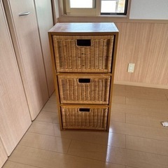 木の収納ボックス