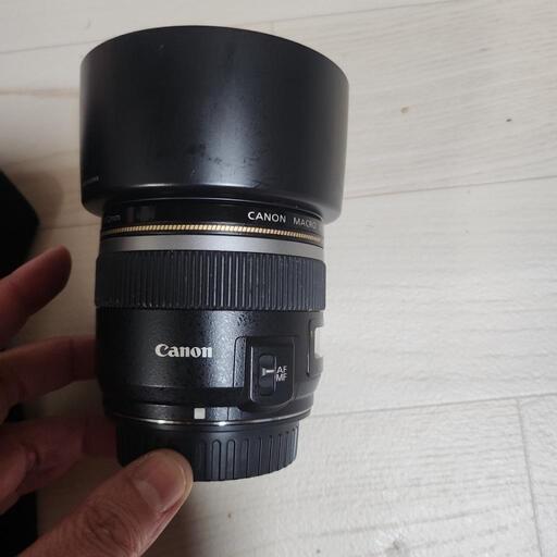Canon　単焦点レンズ？