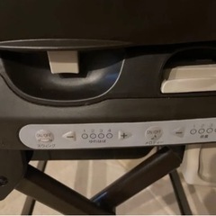 combi電動ハイローチェア ドーナツ枕は無料おまけ！