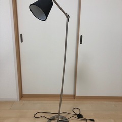 IKEAイケア　フロアスタンド　電気スタンド　LED