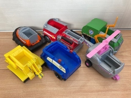 【美品中古】パウパトロール　フィギュア　ミニカー