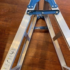 価格見直しました。アルインコ　兼用脚立　２１０ｃｍ　最大使用質量１００ｋｇ