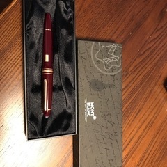 モンブラン万年筆マイスターシュチュックマルーンカラーボルドー