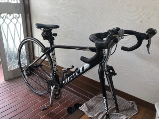 売却済み【17万→中古8000円】ロードバイクTCR2 GIANT2011 付属品も全てどうぞ155〜170cm適正身長