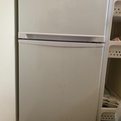 アイリスオーヤマ　冷蔵庫　(電子レンジ等他の家電もも譲ります)