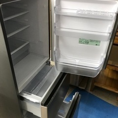 K 2304-445 HITACHI 冷蔵庫　2020年製　R-27KV-1
