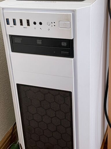 売却者決まりました】AMD Ryzen3 3100自作パソコン・27モニター 売却者決まりました】AMD Ryzen3 3100自作パソコン・27モニター