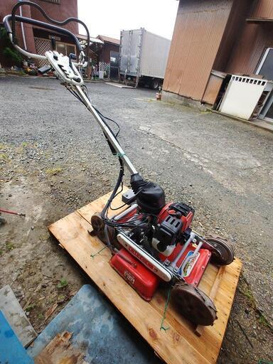 (予約入りました)草刈り機オーレックス4WD(もう腰がいたくてたまらないの方へ)