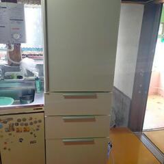 お取引中！2011年製 SANYO SR-SD36U(MW) 冷蔵庫