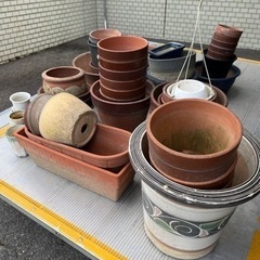 陶器の植木鉢無料