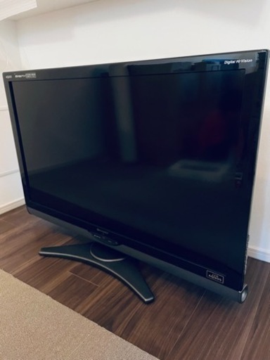 シャープ　世界の亀山モデル　LED AQUOS 40インチ
