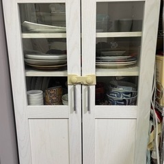 ニトリのミニ食器棚（戸口ロック付き）