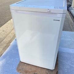 【美品】2020年製　IRIS 冷凍ストッカー　冷凍庫　85 L