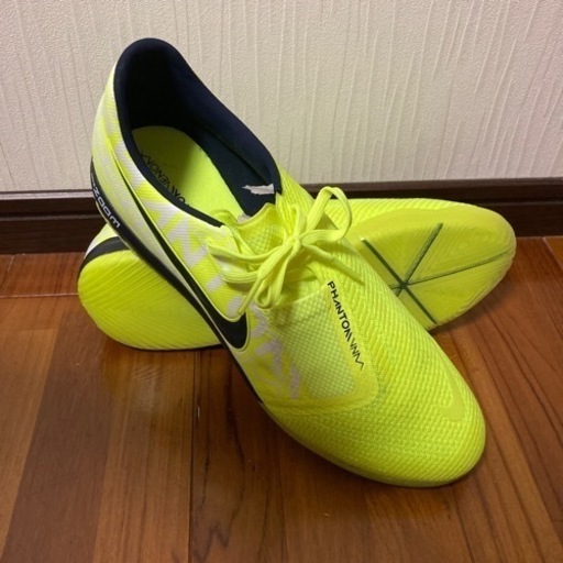 ナイキフットサルシューズ室内用　ファントムヴェノム29cm